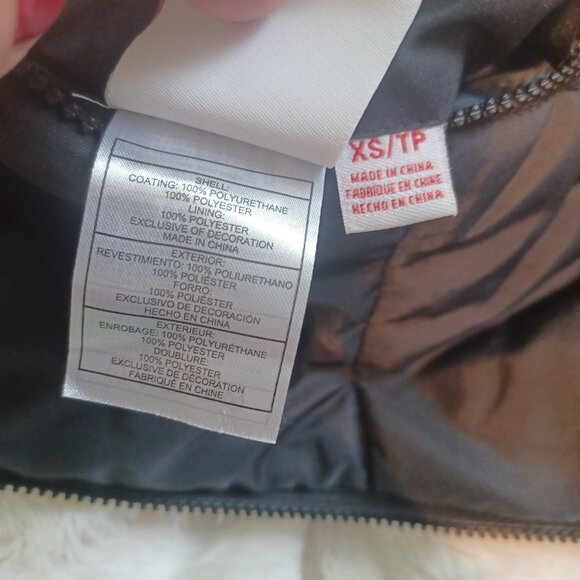 Reebok XS Reversible Puffer/Sherpa Jacket ( 5062) - Picture 7 of 9